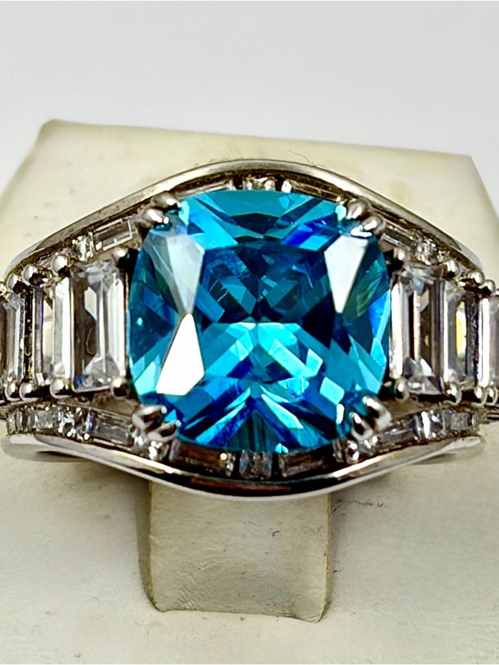 Jzora Sterling Cushion Cut Aquamarine Ring - Sz 10.0